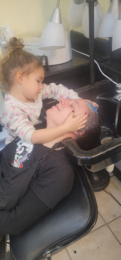 Barber Shop «Davison Family Barber Shop», reviews and photos, 9017 Davison Rd, Davison, MI 48423, USA