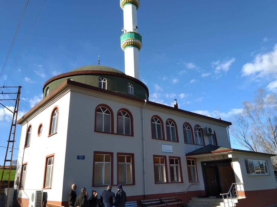 Garipler Mahallesi Cami