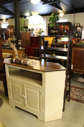 Furniture Store «Furniture4U of Lititz», reviews and photos, 243 S Broad St, Lititz, PA 17543, USA