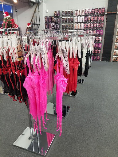 Lingerie Store «Lover Luxuries», reviews and photos, 6065 N Maple St, Omaha, NE 68104, USA