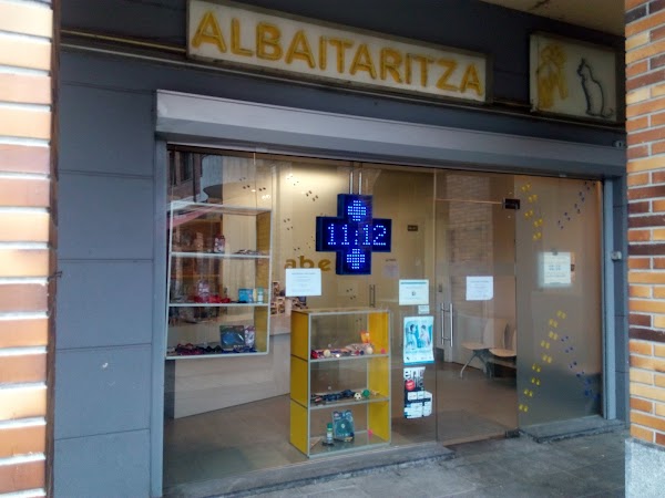 Clínica Veterinaria Abere S.L., Profesional