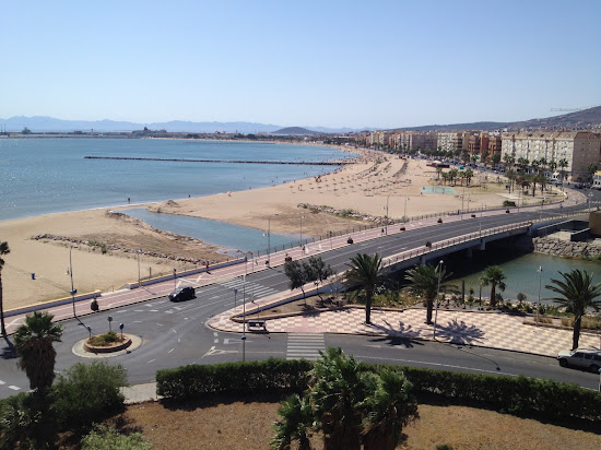 Playa de los Carabos
