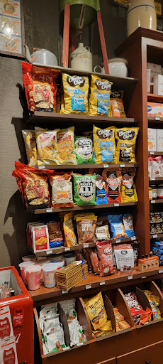 American Restaurant «Cracker Barrel Old Country Store», reviews and photos, 5035 Hinkleville Rd, Paducah, KY 42001, USA