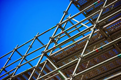 Staged Right Scaffolding
