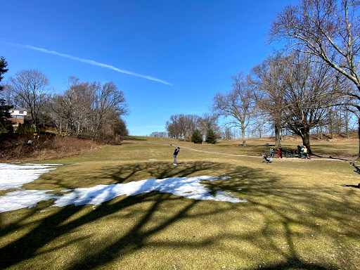 Golf Course «Silver Lake Golf Course», reviews and photos, 915 Victory Blvd, Staten Island, NY 10301, USA