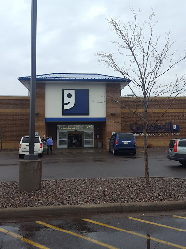Lake Hallie Goodwill Retail Store & Training Center, 2759 S Prairie View Rd, Chippewa Falls, WI 54729, USA, 