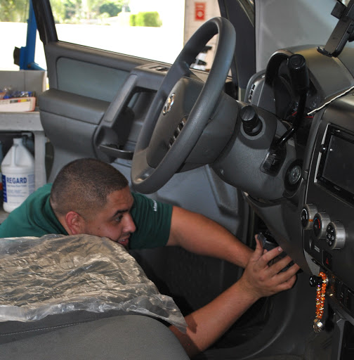 Truck Rental Agency «U-Haul Moving & Storage at Holt Ave», reviews and photos, 1512 W Holt Ave, Pomona, CA 91768, USA