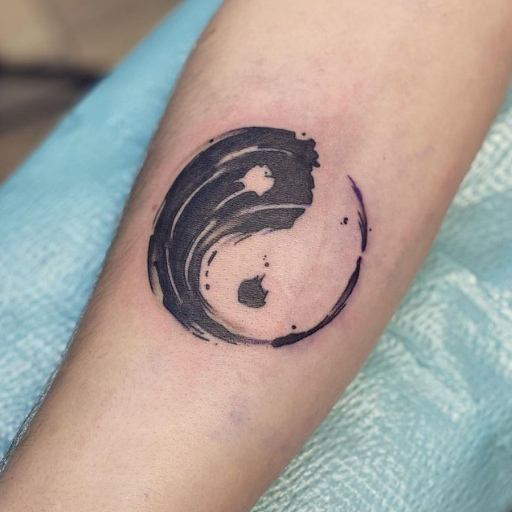 Tattoo Shop «Dark Horse Tattoos», reviews and photos, 395 Garrisonville Rd #103, Stafford, VA 22554, USA