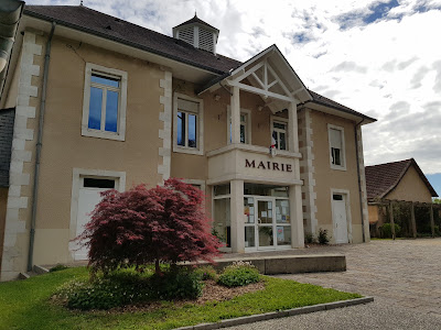 Mairie d'Arbus à Arbus