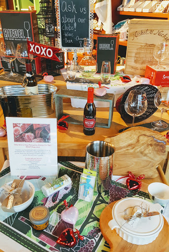 Wine Bar «WineStyles of West Des Moines», reviews and photos, 5515 Mills Civic Pkwy #120, West Des Moines, IA 50266, USA