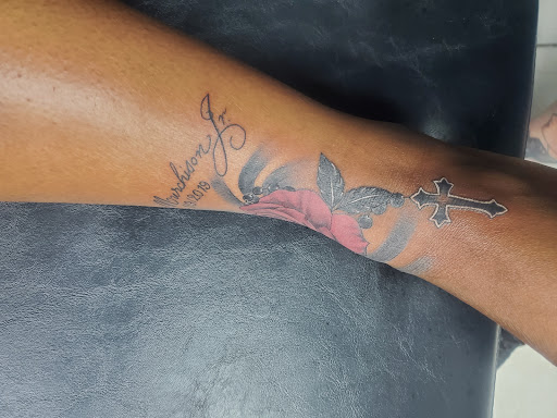 Tattoo Shop «You Pick It We Stick It», reviews and photos, 8235 Almeda Genoa Rd, Houston, TX 77075, USA