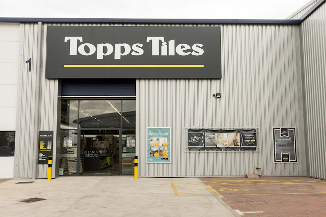 Topps Tiles Reading Rose Kiln Lane - Hardware store