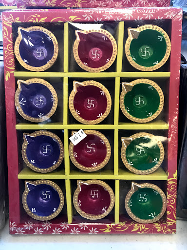 Indian Grocery Store «India Market & Eyebrow Threading», reviews and photos, 1265 Pleasant Grove Blvd #100, Roseville, CA 95747, USA