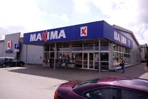 Maxima X image