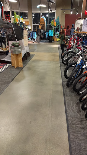 Camping Store «REI», reviews and photos, 11950 Grand Commons Ave, Fairfax, VA 22030, USA