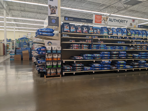Pet Supply Store «PetSmart», reviews and photos, 5336 Westpointe Plaza Drive, Columbus, OH 43228, USA