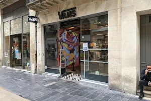 VANS Store Bordeaux image