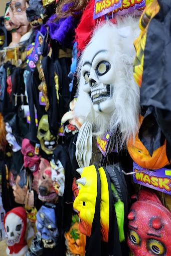 магазини за закупуване на костюми за Хелоуин за момичета София