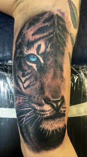 Tattoo Shop «Breaking Ink», reviews and photos, 158 NE 2nd Ave, Hillsboro, OR 97124, USA