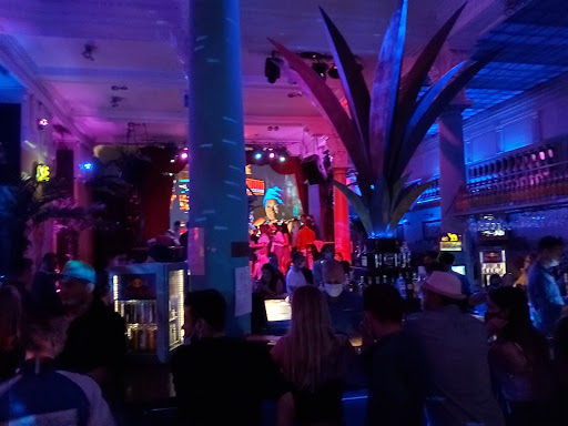 Hip-hopowe kluby nocne Warszawa