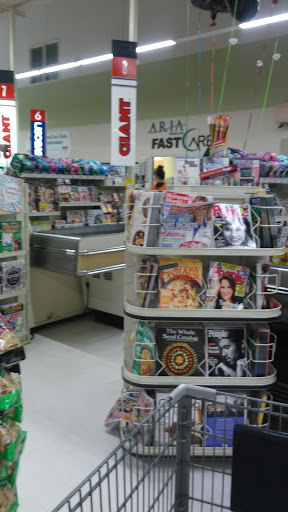 Grocery Store «Giant Food Stores», reviews and photos, 4001 New Falls Rd, Levittown, PA 19056, USA