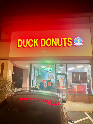 Donut Shop «Duck Donuts», reviews and photos, 2511 N Harrison St, Arlington, VA 22207, USA
