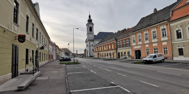 Értékelések erről a helyről: Győr 3 Posta, Győr - Futárszolgálat