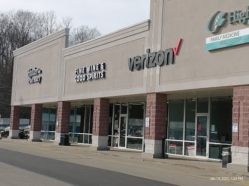 Verizon Authorized Retailer - Wireless Zone, 812 Vanderbilt Rd, Connellsville, PA 15425, USA, 