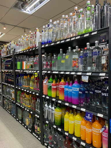 Liquor Store «Liquor World», reviews and photos, 136 Berlin Rd, Cromwell, CT 06416, USA