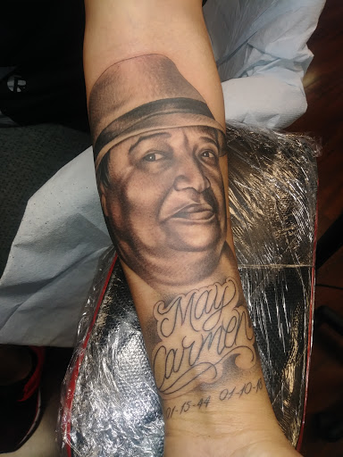 Tattoo Shop «Omkara Tattoo», reviews and photos, 510 Washington Ave, Philadelphia, PA 19147, USA