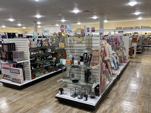 Department Store «HomeGoods», reviews and photos, 1444 E Golf Rd, Schaumburg, IL 60173, USA