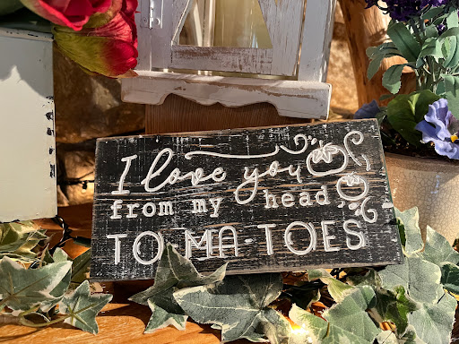 Deep Woods & Rustic Decor