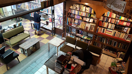 Librería- El Grafógrafo: libros & café