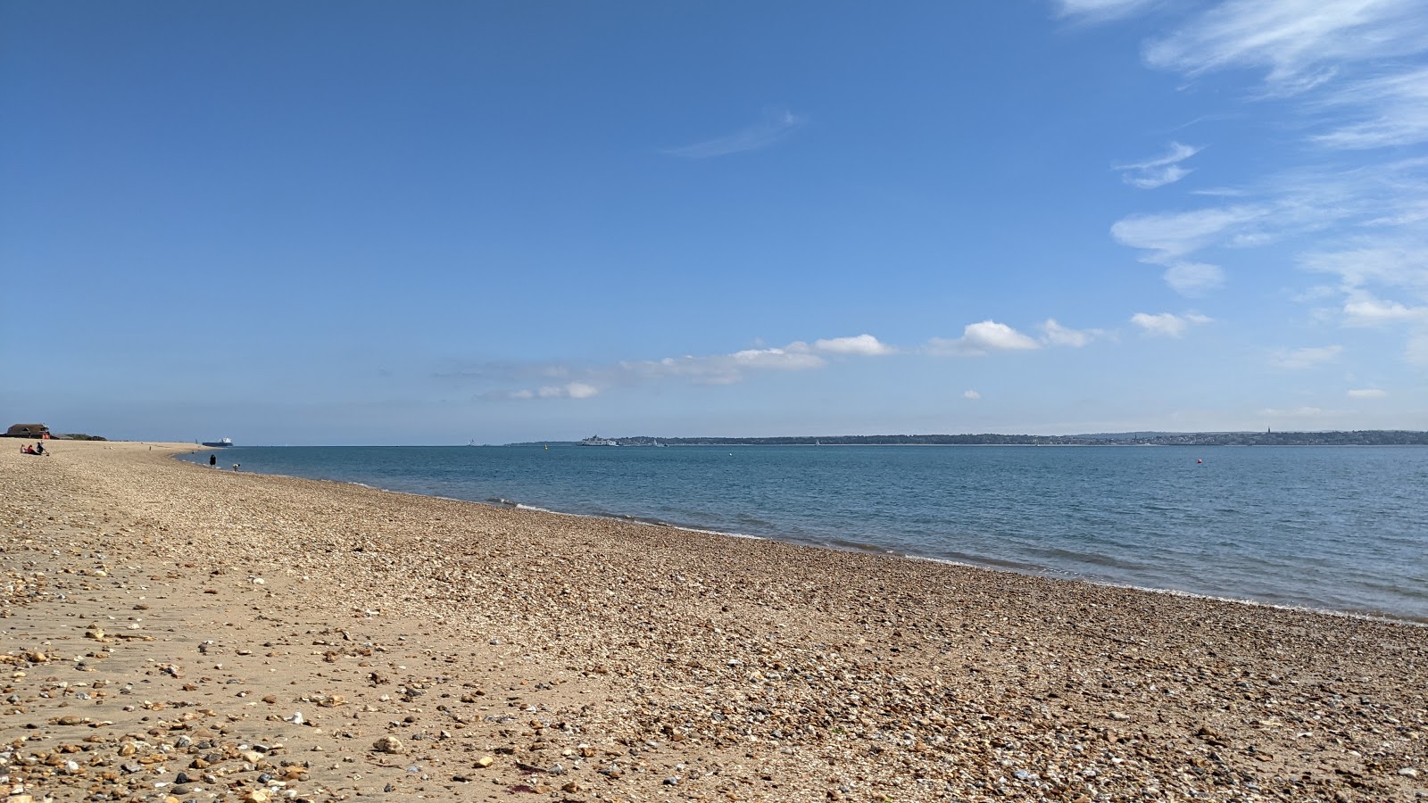 Foto di Lee on the Solent II con una superficie del sabbia beige e ciottoli