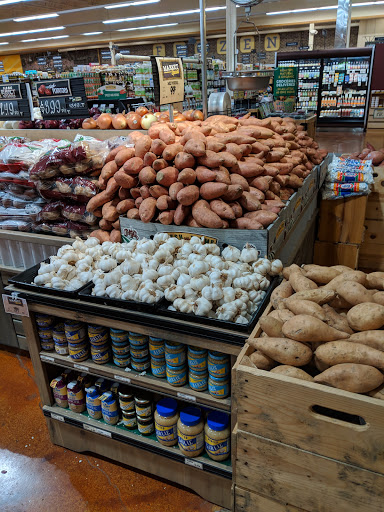 Grocery Store «Fresh Thyme Farmers Market- Mt. Prospect», reviews and photos, 211 W Rand Rd, Mt Prospect, IL 60056, USA