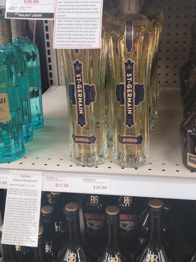 Liquor Store «Pinnacle Wine & Liquor», reviews and photos, 1720 Monroe Ave, Rochester, NY 14618, USA