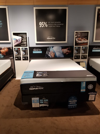 Furniture Store «Slumberland Furniture», reviews and photos, 8490 University Ave NE, Fridley, MN 55432, USA