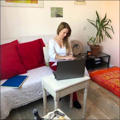 Delphine COUTON (EI)- Sophro-analyste - sophrologue - Nuad Thaï - Accompagnante holistique à Saint-Symphorien