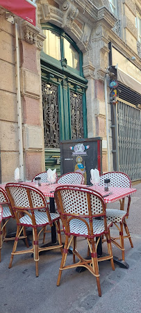 Atmosphère du Restaurant français Le Bouchon Saint Roch à Montpellier - n°11