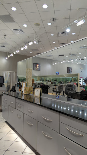 Hair Salon «Visible Changes (in the Shops at La Cantera)», reviews and photos, 15900 La Cantera Pkwy, San Antonio, TX 78256, USA