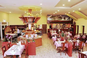 Asia Restaurant Goldener Fernost image