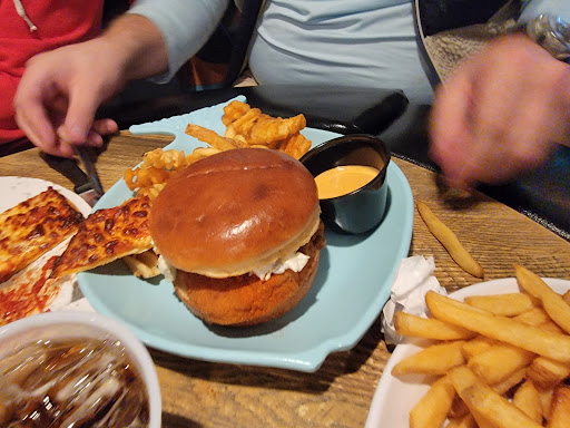 Bar «Gilligans», reviews and photos, 2542 8 1/4 Ave, Chetek, WI 54728, USA