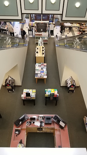 Book Store «Barnes & Noble Oxford Valley», reviews and photos, 210 Commerce Blvd, Fairless Hills, PA 19030, USA
