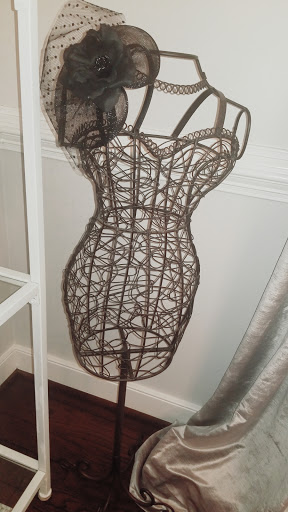 Thrift Store «Goodwill Second Debut Carytown», reviews and photos, 3114 W Cary St, Richmond, VA 23221, USA