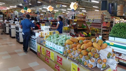 Grocery Store «Bravo Supermarkets», reviews and photos, 6767 Pembroke Rd, Pembroke Pines, FL 33023, USA