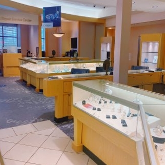 Jewelry Store «Jared The Galleria of Jewelry», reviews and photos, 4405 W Wendover Ave, Greensboro, NC 27407, USA