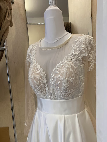 Opinii despre MEL SIMA COUTURE în Marseille - Tailleur