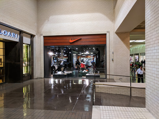 Clothing Store «Nike», reviews and photos, 8687 N Central Expy, Dallas, TX 75225, USA