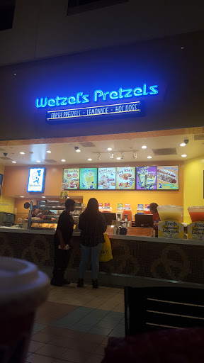 Shopping Mall «Stonewood Center», reviews and photos, 251 Stonewood St, Downey, CA 90241, USA