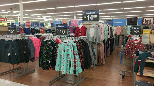 Department Store «Walmart Supercenter», reviews and photos, 6590 W Grand Ave, Gurnee, IL 60031, USA